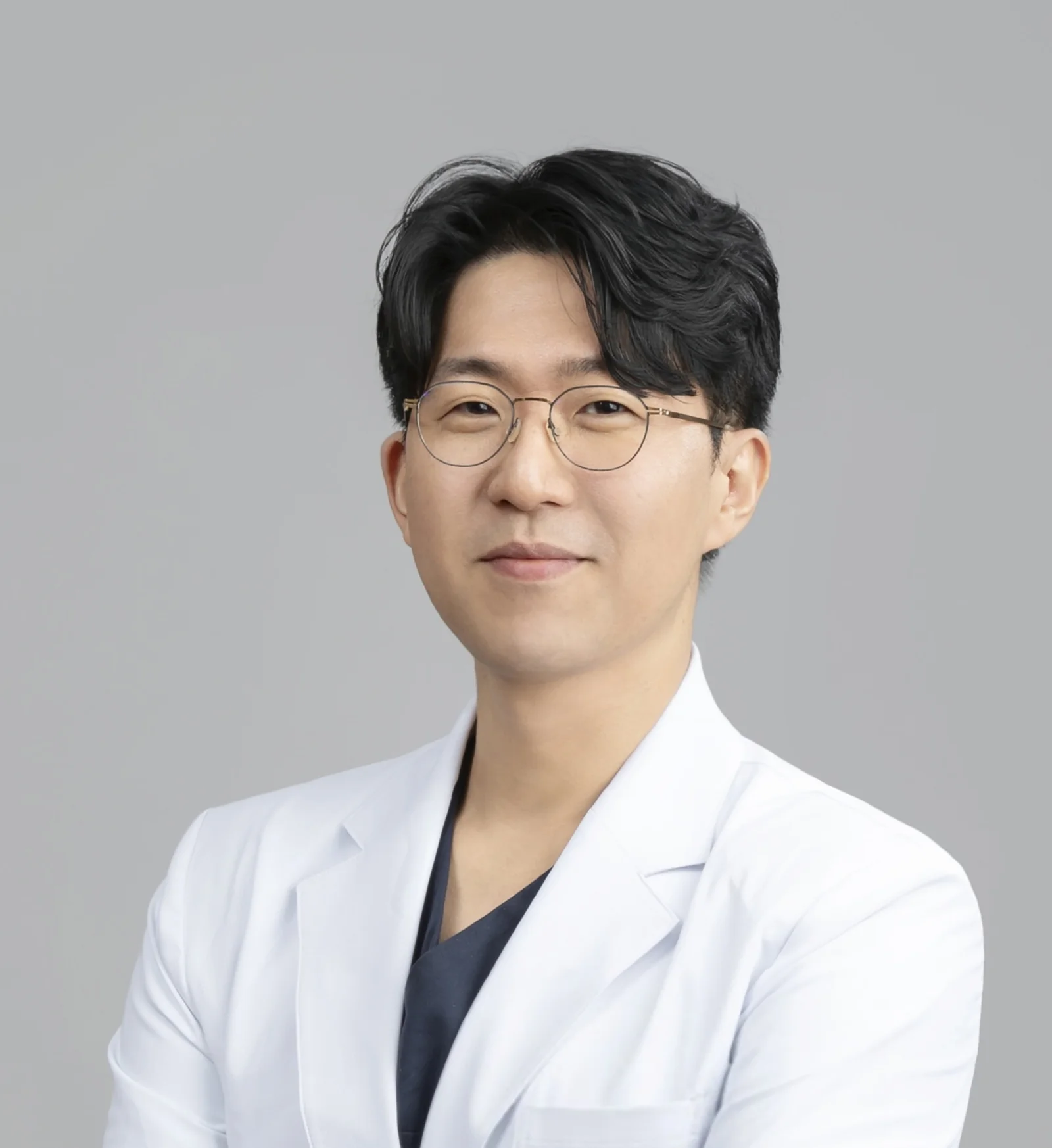 이채윤 대표원장 — 구강악안면외과 전문의